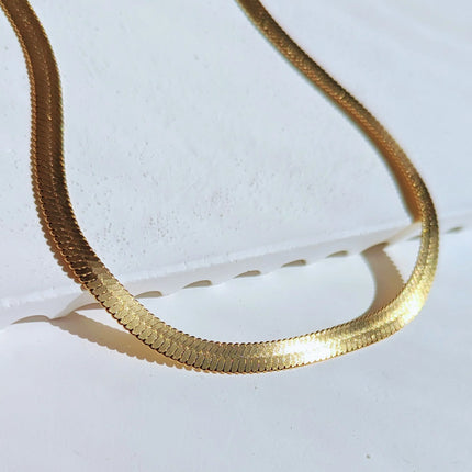 HERRINGBONE CHAIN NECKLACE