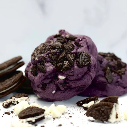 OCD U-Be Fallin' in Love Baby Custom Cookies